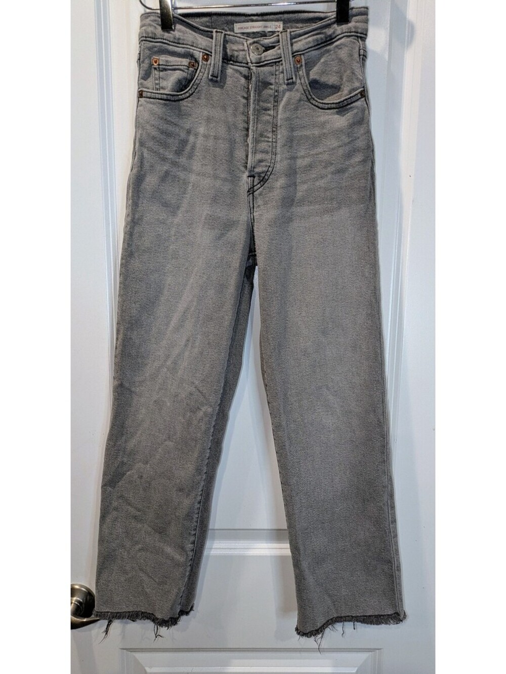 Levi’s Ribcage Gray High Rise Straight Leg Jeans 24 Raw Hem